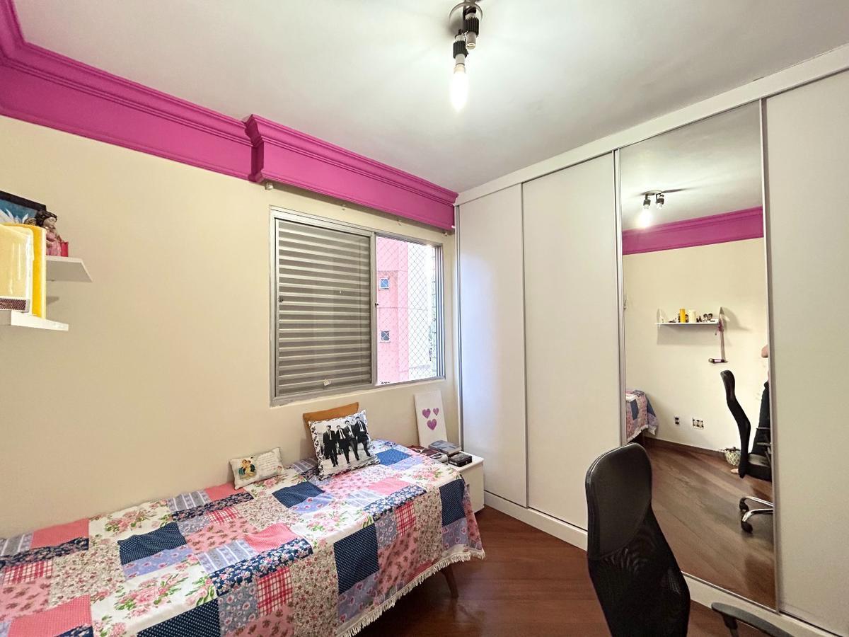 Apartamento, Sagrada Família, 4 Quartos, 2 Vagas, 1 Suíte