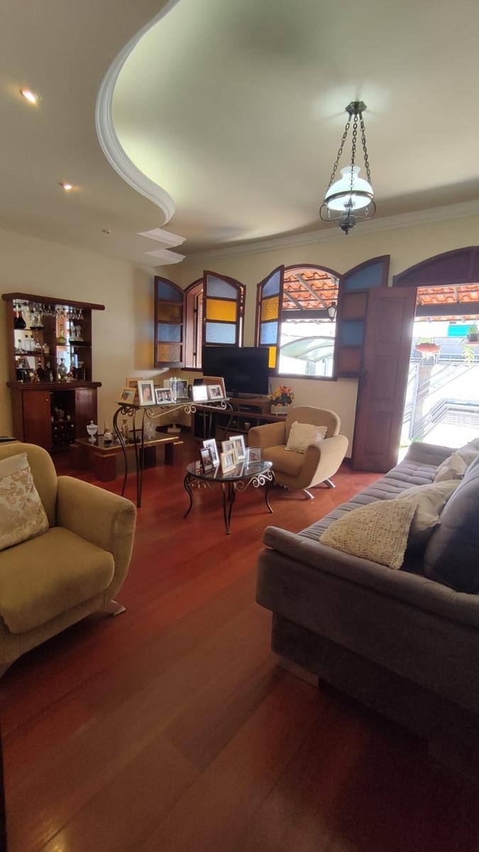 Casa, Parque Turistas, 2 Quartos, 2 Vagas, 1 Suíte