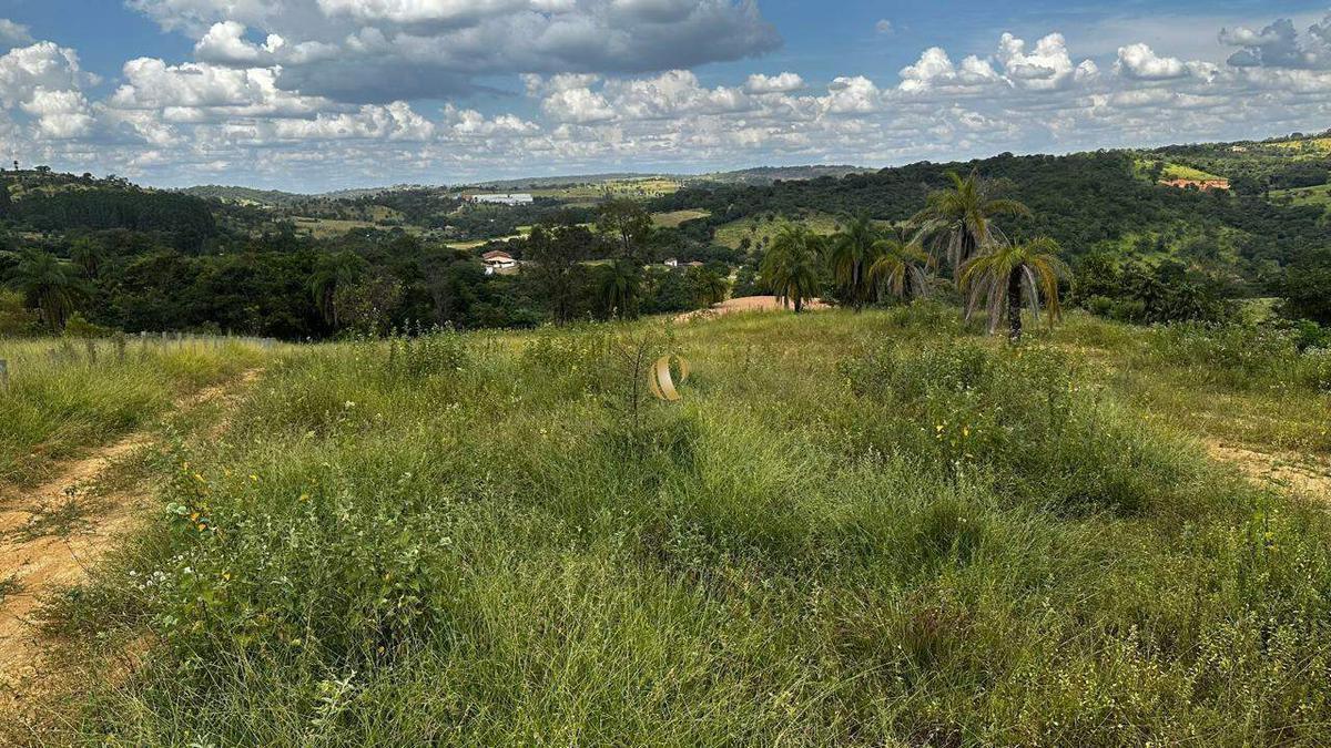 Lote, Universitário, 0 Quarto, 0 Vaga