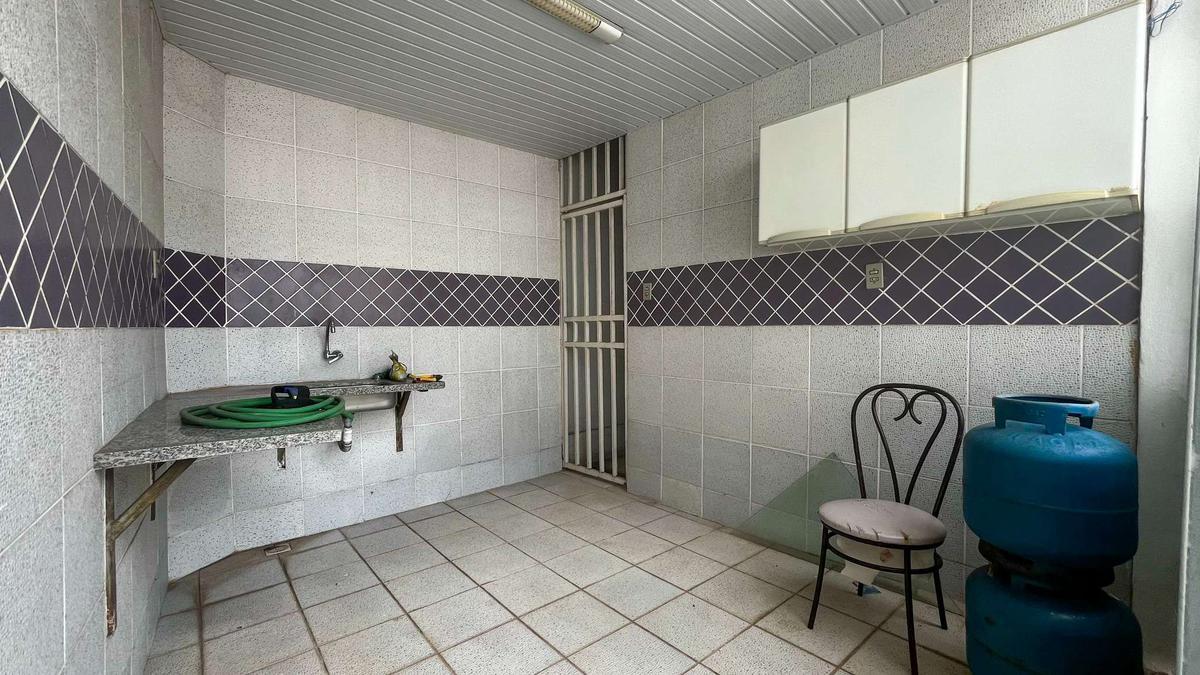 Casa, São Lucas, 7 Quartos, 3 Vagas, 1 Suíte