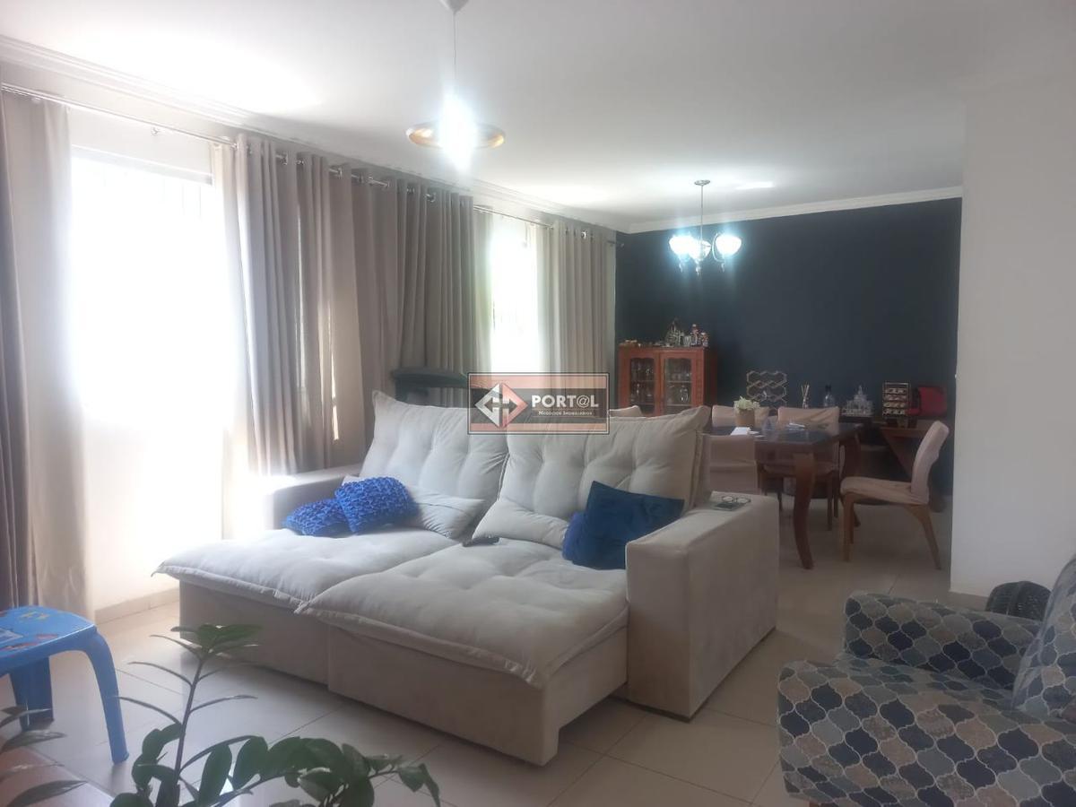 Casa, Itapoã, 3 Quartos, 2 Vagas, 1 Suíte