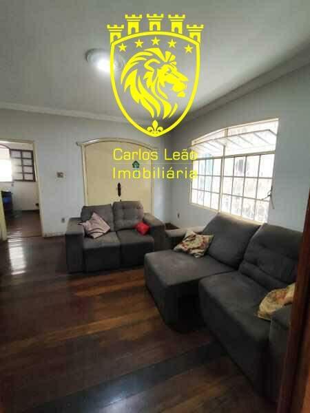Casa, Planalto, 7 Quartos, 3 Vagas, 3 Suítes