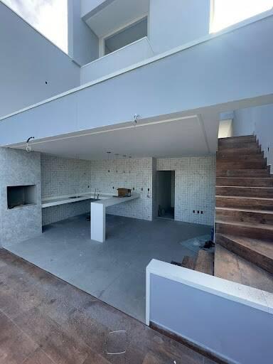 Casa, Caravelas, 3 Quartos, 3 Vagas, 1 Suíte