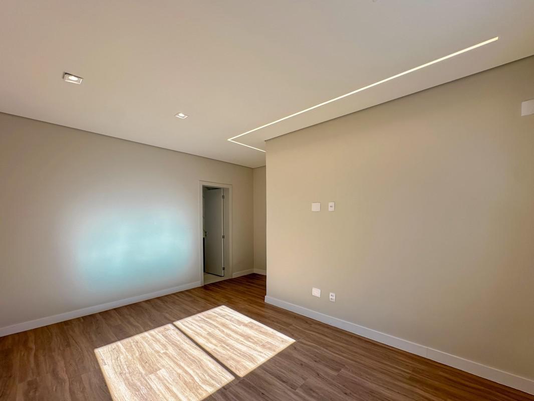 Casa, Santa Rosa, 3 Quartos, 3 Vagas, 1 Suíte