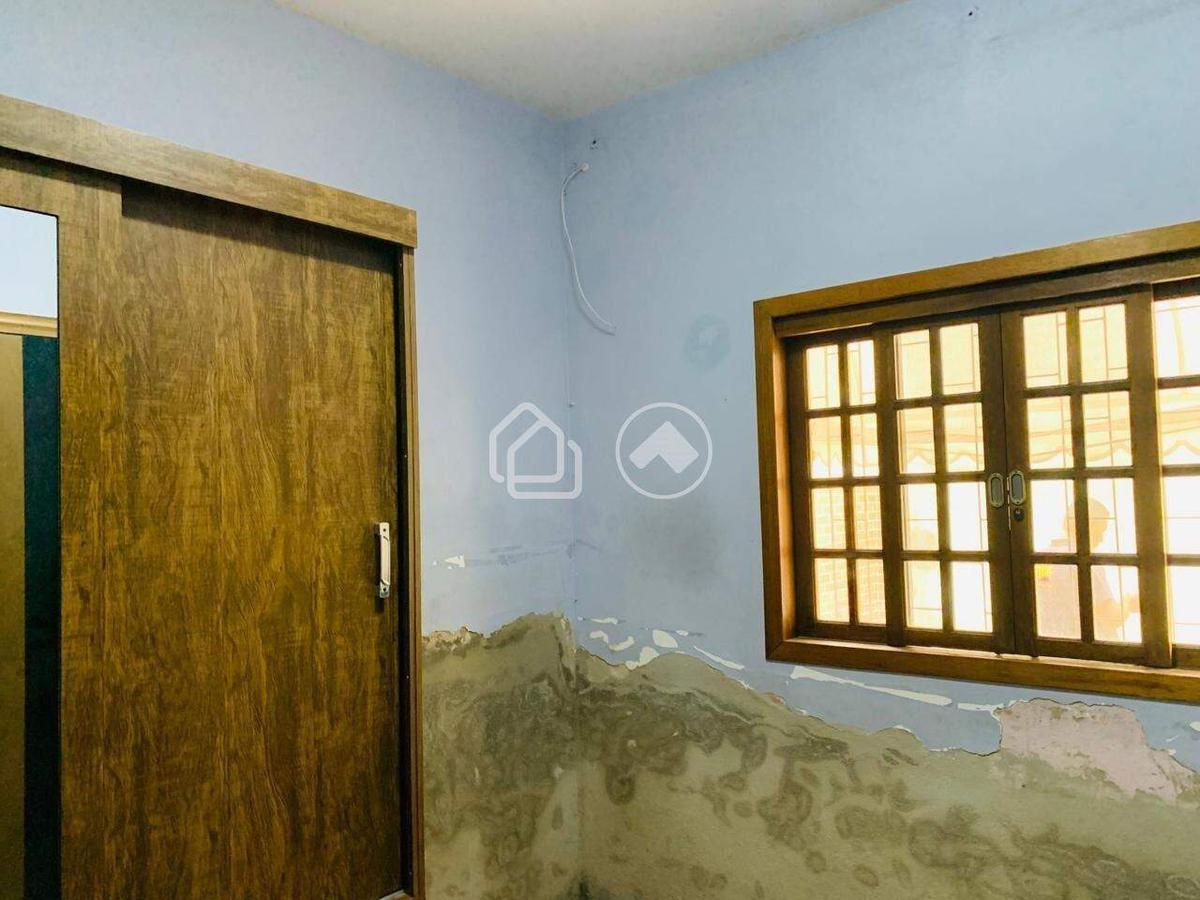 Casa, Dom Bosco, 12 Quartos, 2 Vagas