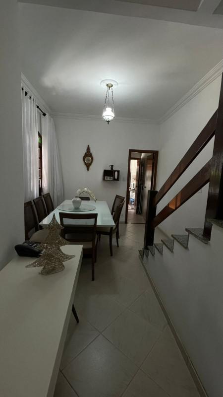 Casa, Castelo, 4 Quartos, 6 Vagas, 3 Suítes