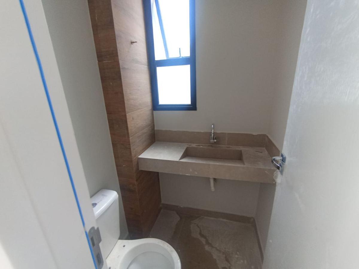 Casa, Santa Cruz, 3 Quartos, 2 Vagas, 1 Suíte
