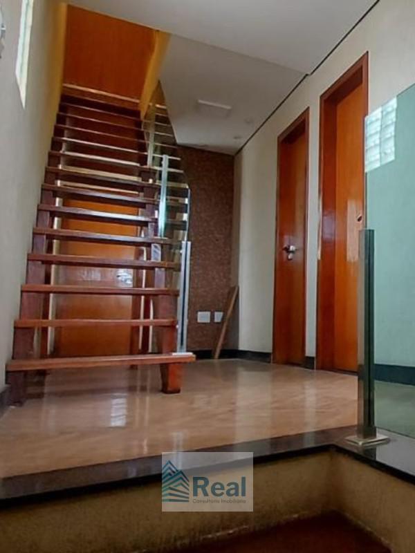 Casa, Trevo, 4 Quartos, 3 Vagas, 2 Suítes