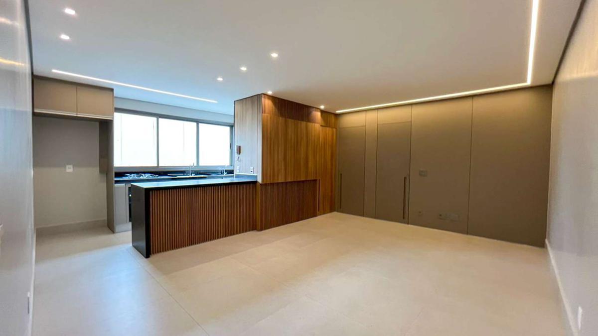 Apartamento, Funcionários, 2 Quartos, 2 Vagas, 1 Suíte