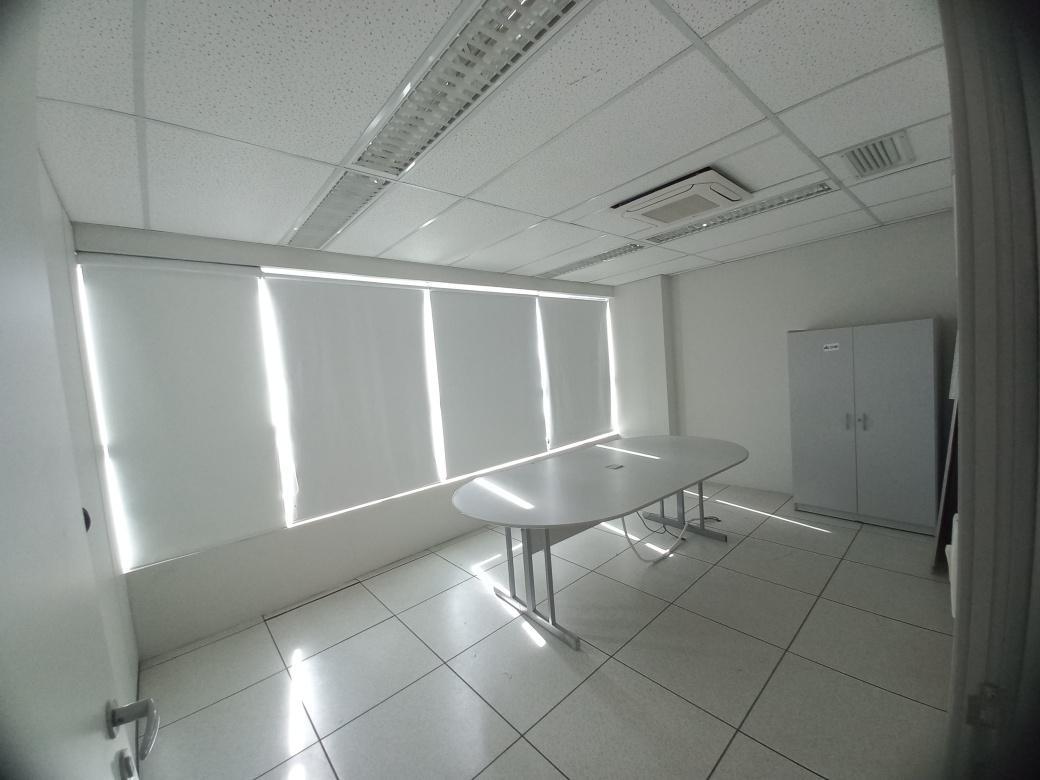 Sala, Savassi, 0 Quarto, 2 Vagas