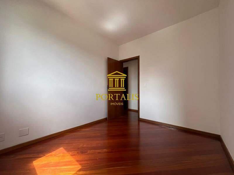 Apartamento, Funcionários, 3 Quartos, 2 Vagas, 1 Suíte
