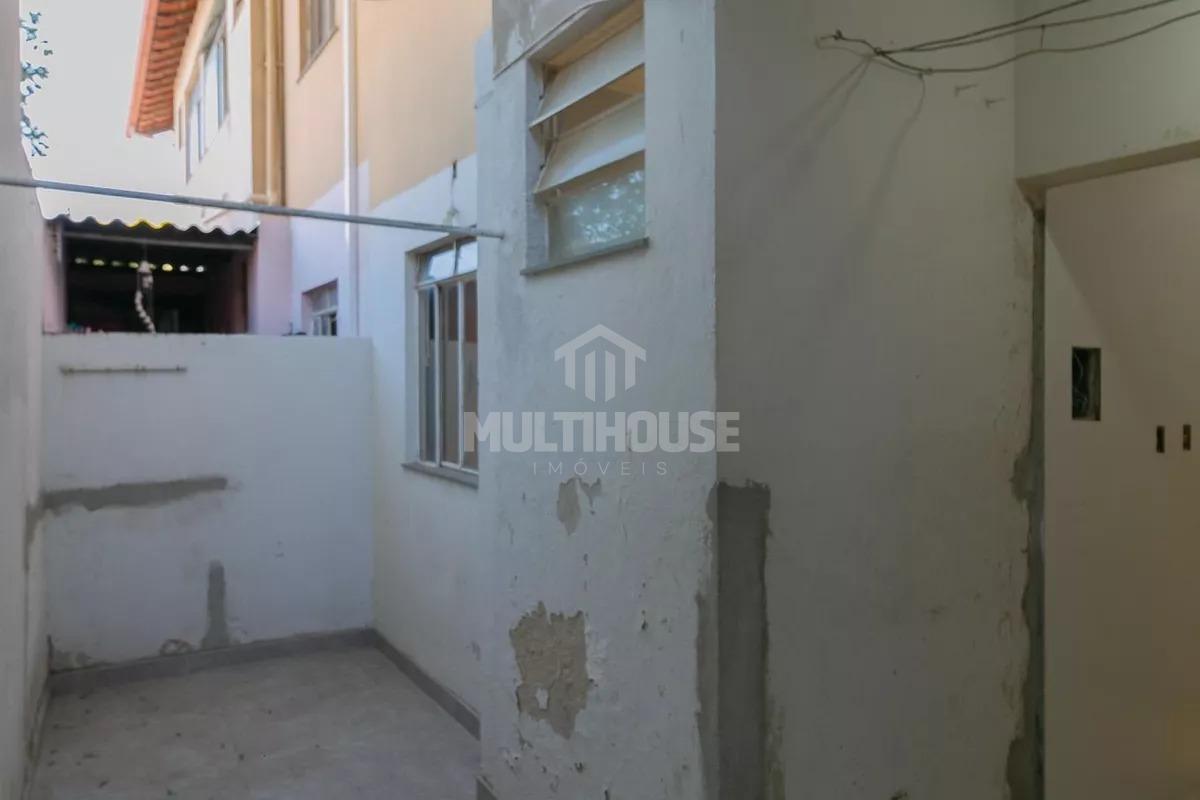 Apartamento, Europa, 2 Quartos, 1 Vaga