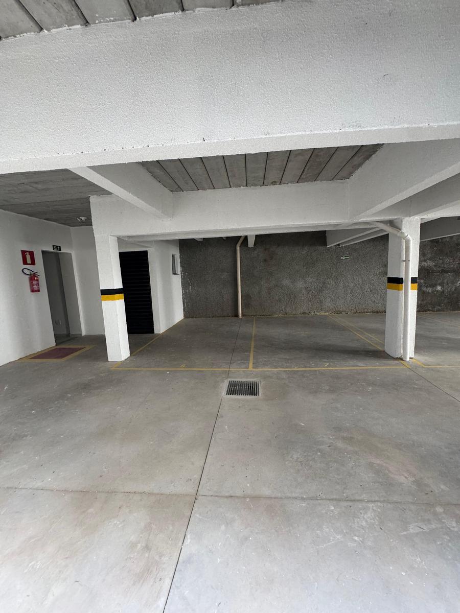 Cobertura, Coqueiros, 2 Quartos, 1 Vaga, 1 Suíte