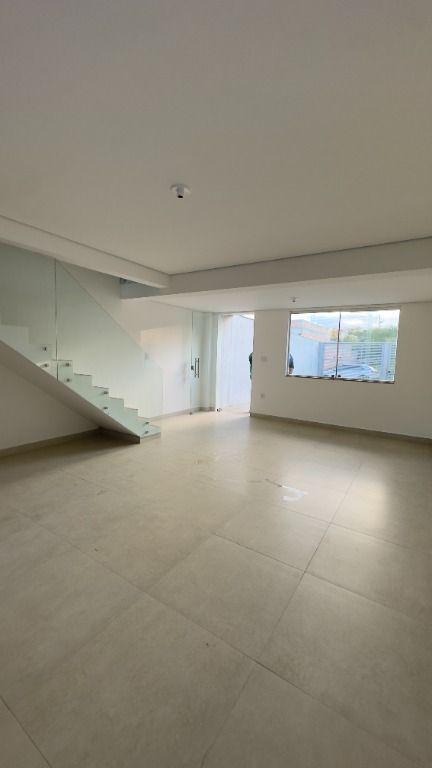 Casa, Paciência, 3 Quartos, 2 Vagas, 1 Suíte