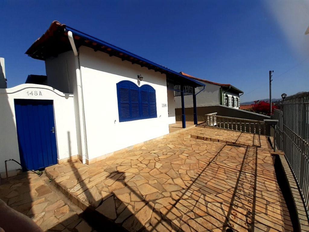 Casa, Centro, 3 Quartos, 3 Vagas, 1 Suíte