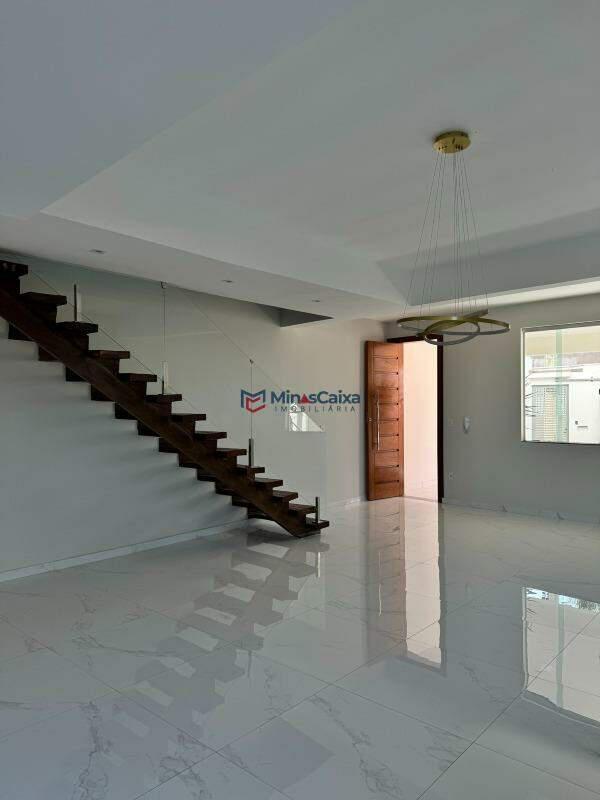 Casa, Vila Celeste, 3 Quartos, 2 Vagas, 1 Suíte