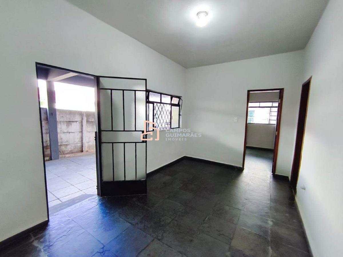 Casa, Santa Helena, 2 Quartos, 3 Vagas