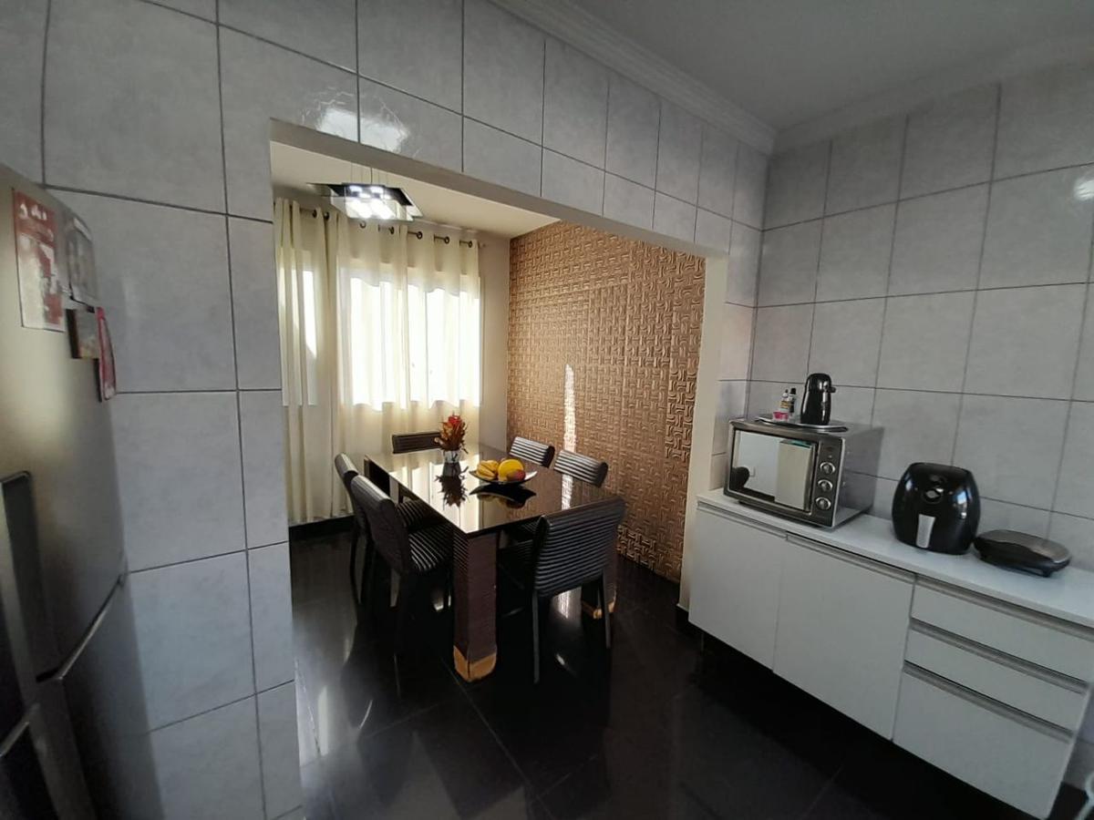 Casa, Heliópolis, 3 Quartos, 10 Vagas, 1 Suíte