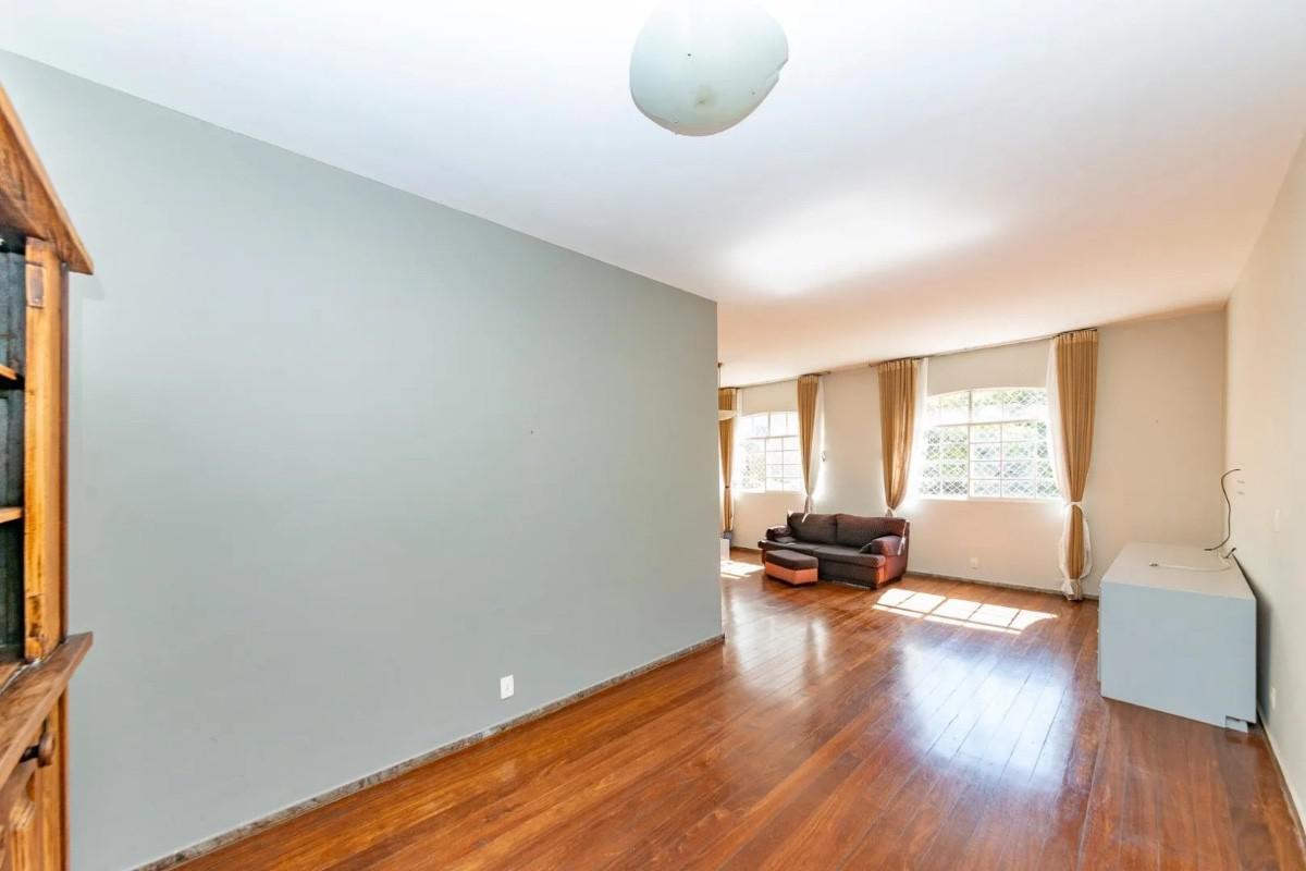 Apartamento, Coração de Jesus, 4 Quartos, 2 Vagas, 1 Suíte