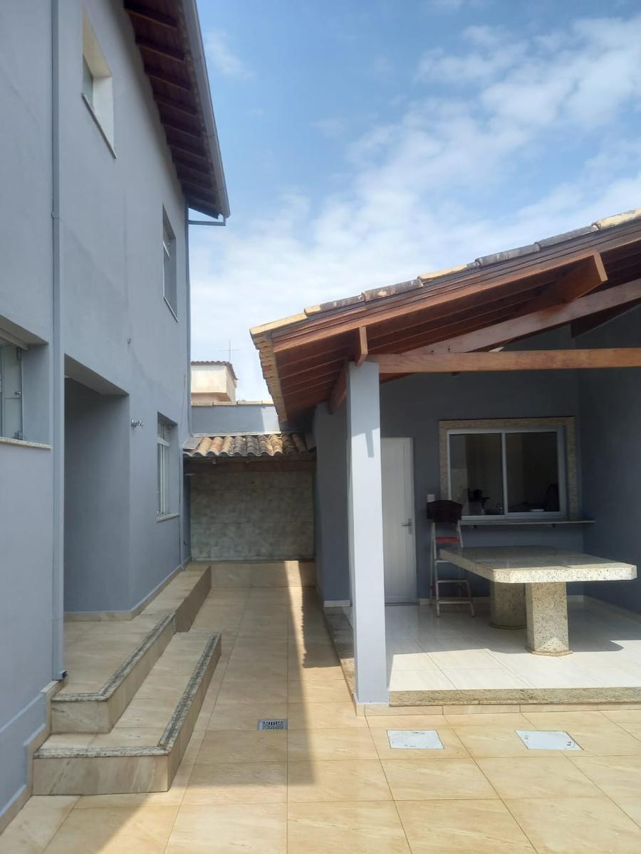 Casa, Centro, 5 Quartos, 4 Vagas, 1 Suíte