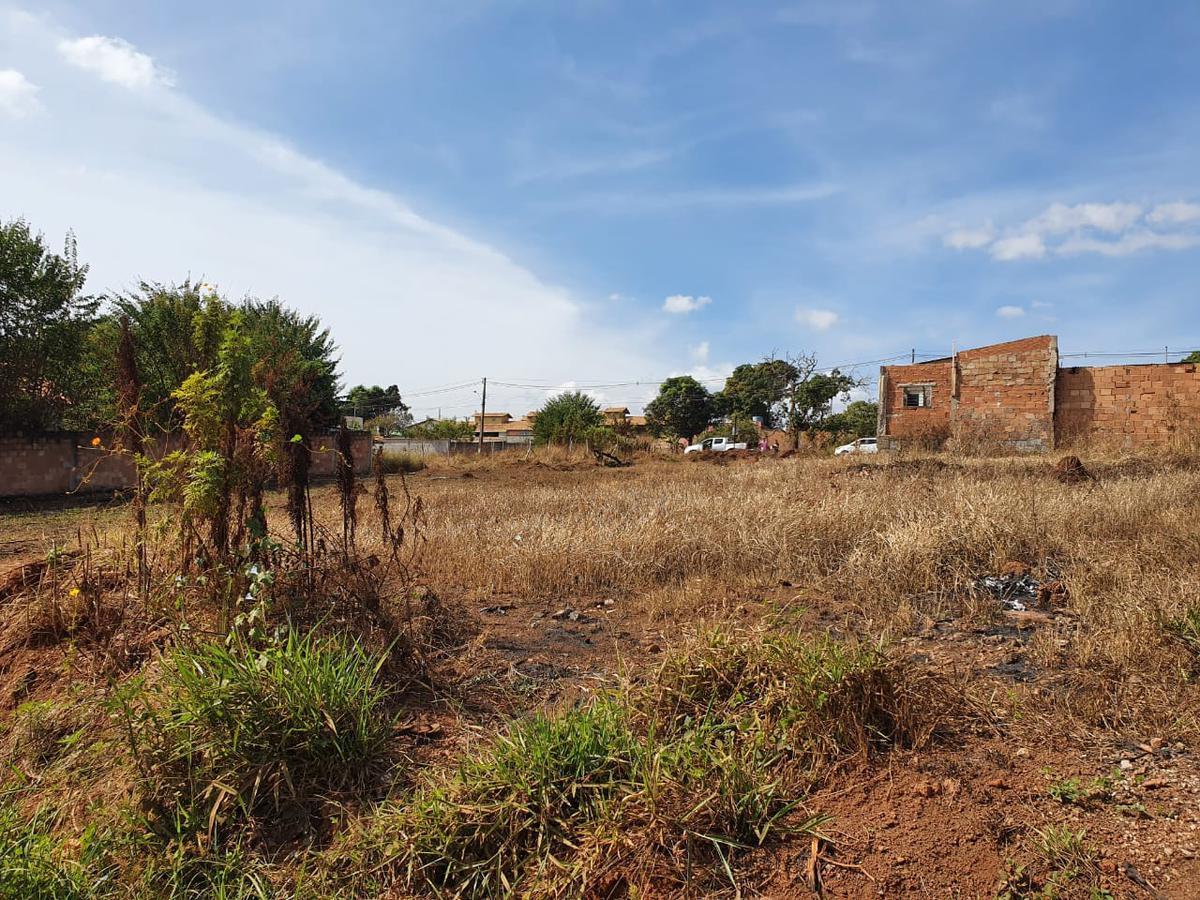 Lote, Planalto, 0 Quarto, 0 Vaga