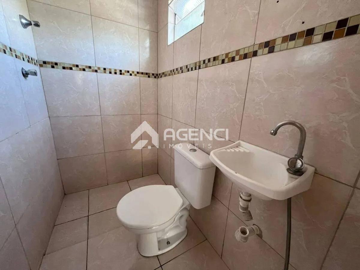 Casa, Camargos, 3 Quartos, 0 Vaga, 0 Suíte