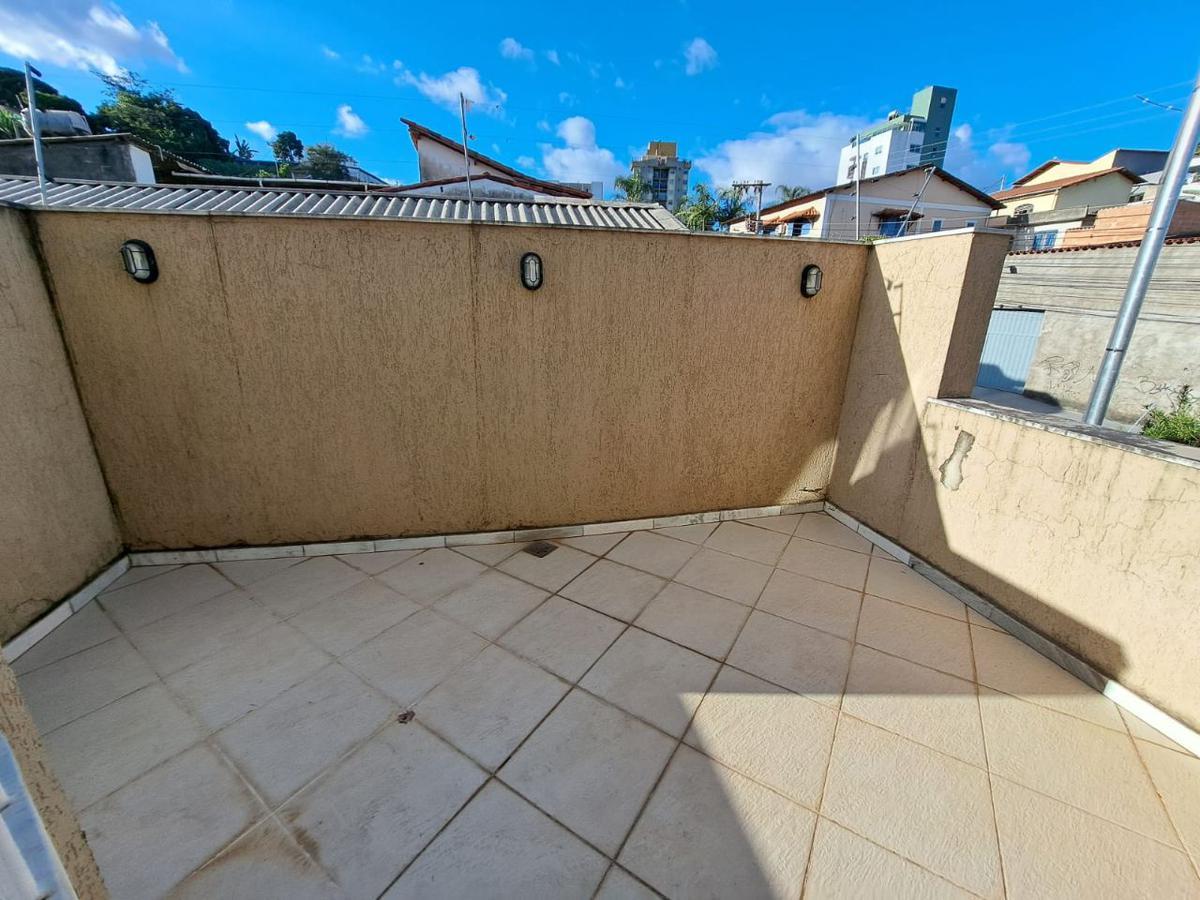 Casa, Santa Cruz, 3 Quartos, 3 Vagas, 1 Suíte