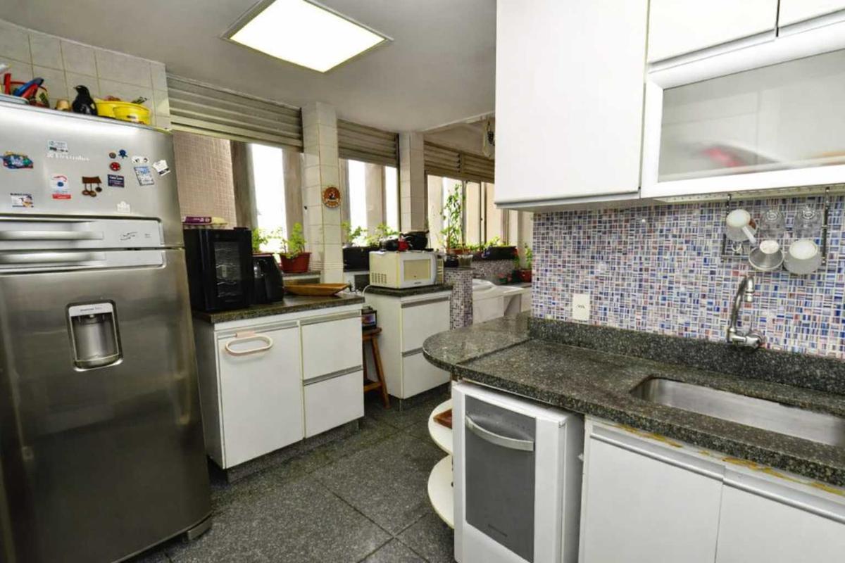 Apartamento, Funcionários, 4 Quartos, 3 Vagas, 1 Suíte