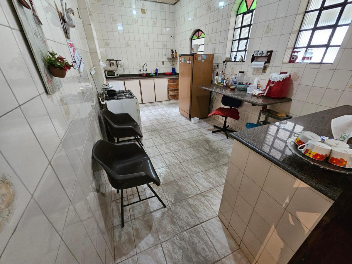 Casa, Dona Clara, 3 Quartos, 4 Vagas, 1 Suíte