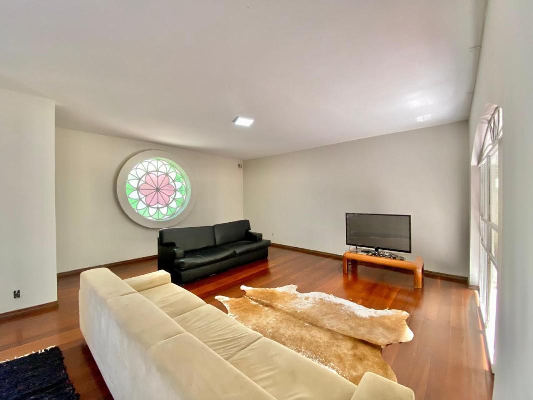 Casa, Sion, 5 Quartos, 6 Vagas, 1 Suíte
