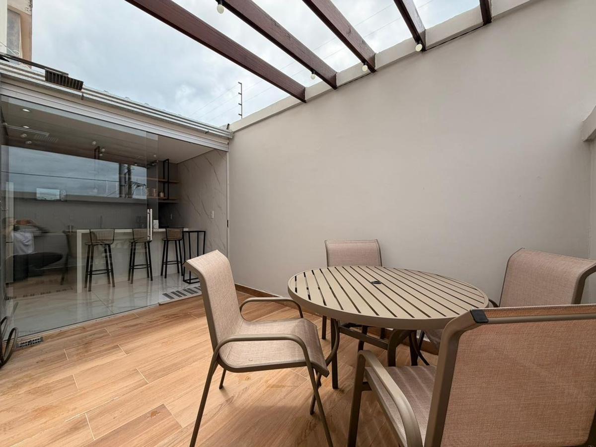 Apartamento, Santa Mônica, 2 Quartos, 1 Vaga