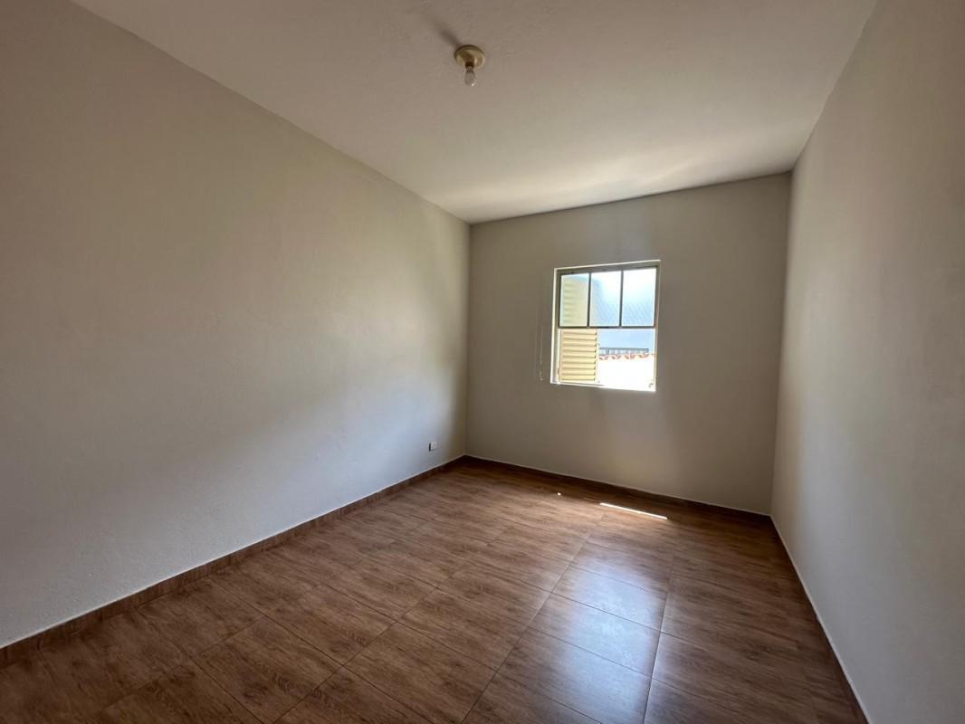 Casa, Centro, 4 Quartos, 2 Vagas, 2 Suítes