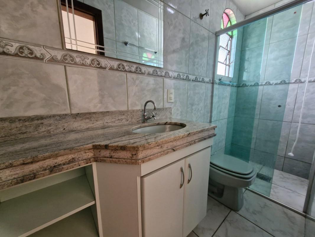 Casa, Castelo, 4 Quartos, 4 Vagas, 1 Suíte