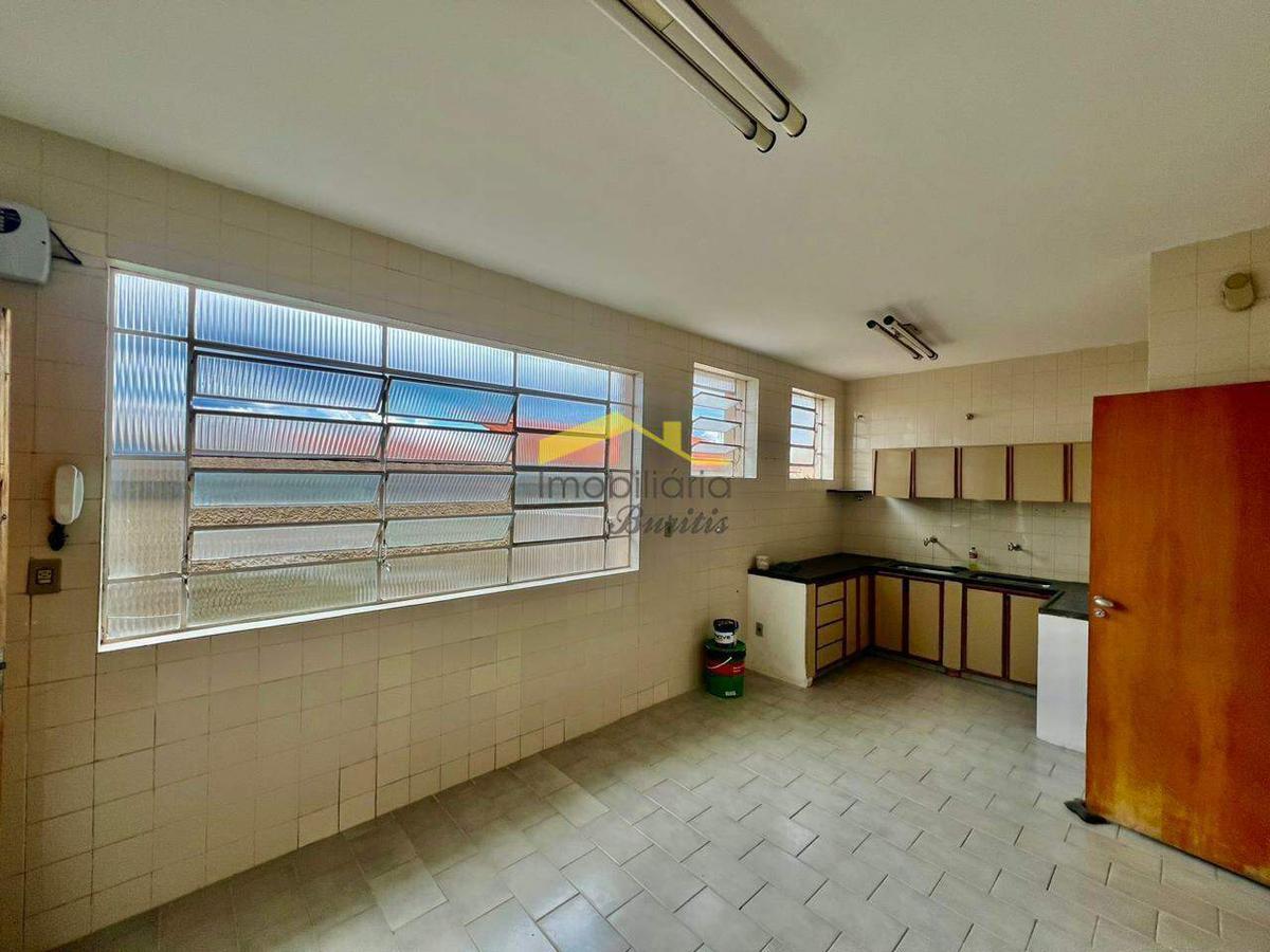Casa, Jardim América, 3 Quartos, 3 Vagas, 1 Suíte