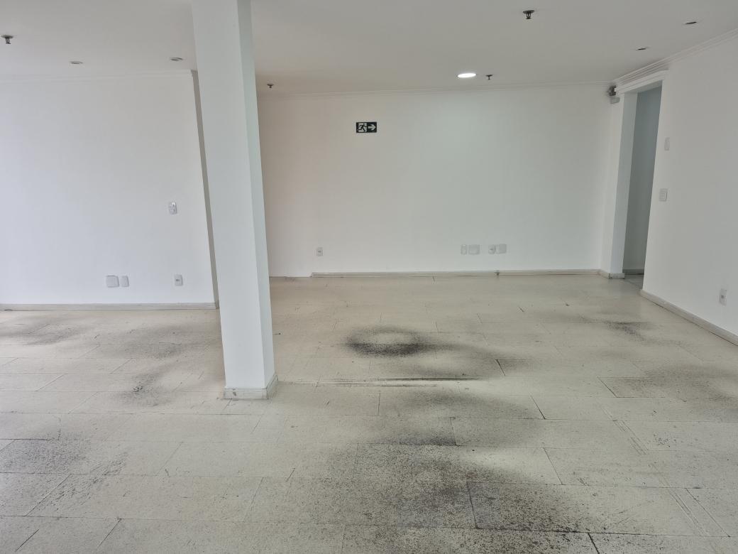 Sala, Barro Preto, 0 Quarto, 0 Vaga