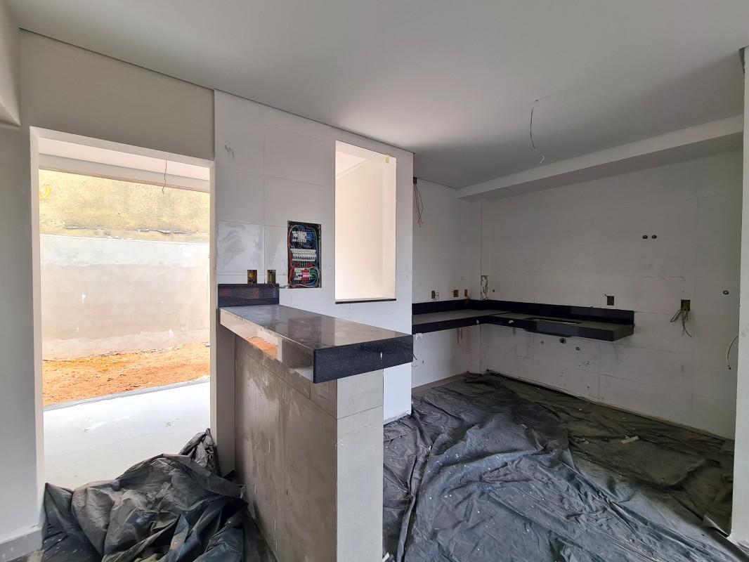 Casa, Ouro Preto, 3 Quartos, 4 Vagas, 1 Suíte