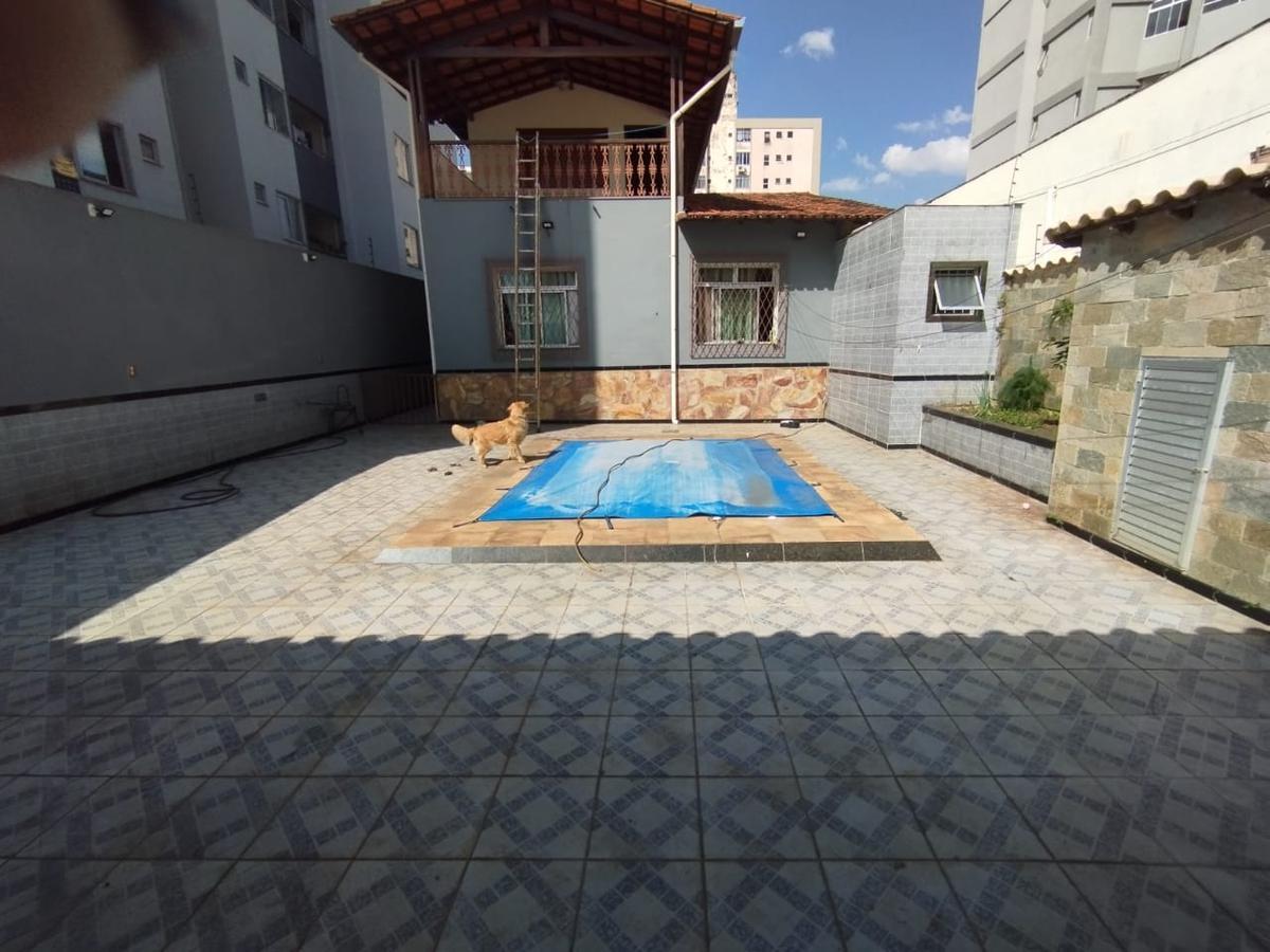 Casa, Sagrada Família, 4 Quartos, 5 Vagas, 1 Suíte