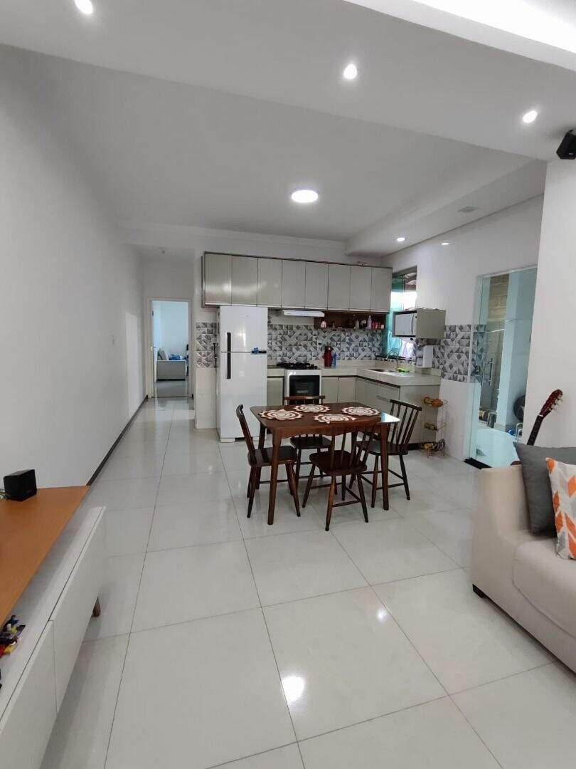 Casa, Novo Centro, 2 Quartos, 2 Vagas