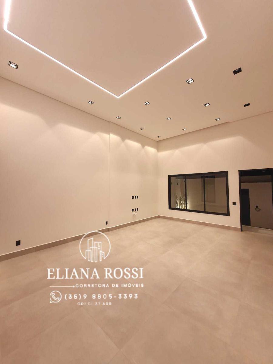 Casa, Vila Paiva, 3 Quartos, 4 Vagas, 3 Suítes