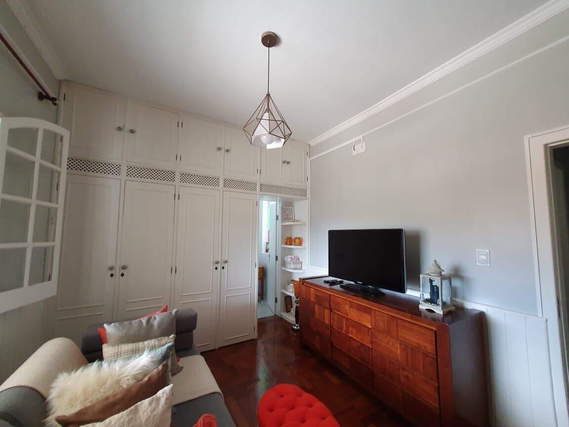 Casa, Esplanada, 4 Quartos, 5 Vagas, 2 Suítes