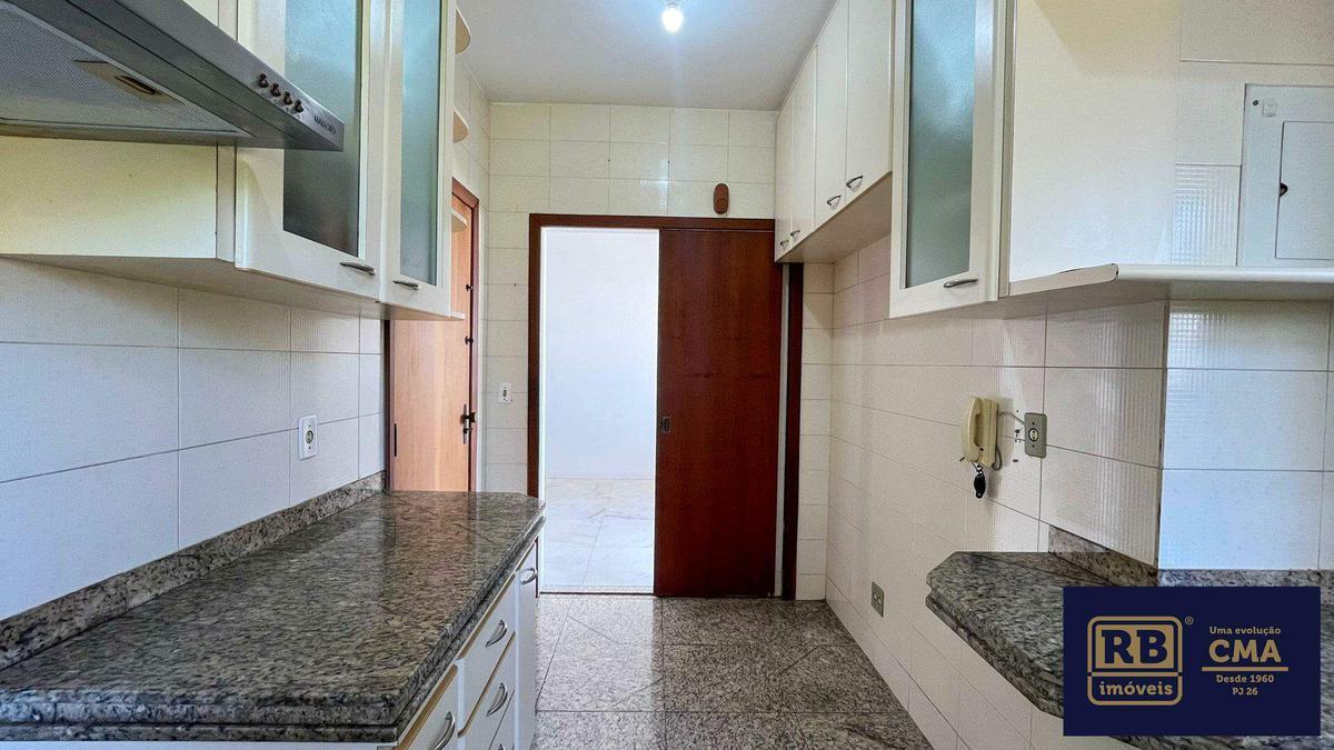 Apartamento, Coração de Jesus, 4 Quartos, 2 Vagas, 1 Suíte