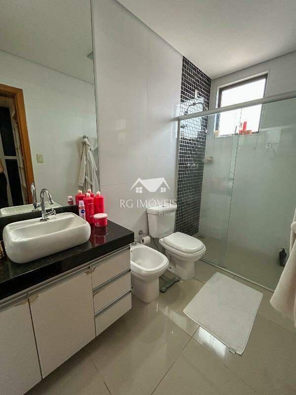 Cobertura, Amazonas, 4 Quartos, 4 Vagas, 2 Suítes