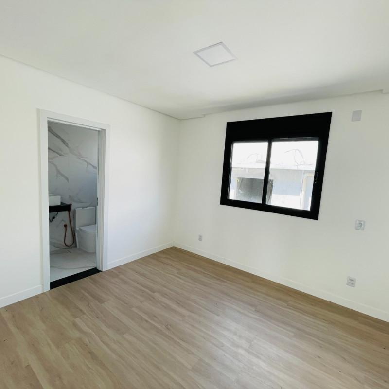 Casa, Trevo, 4 Quartos, 4 Vagas, 3 Suítes