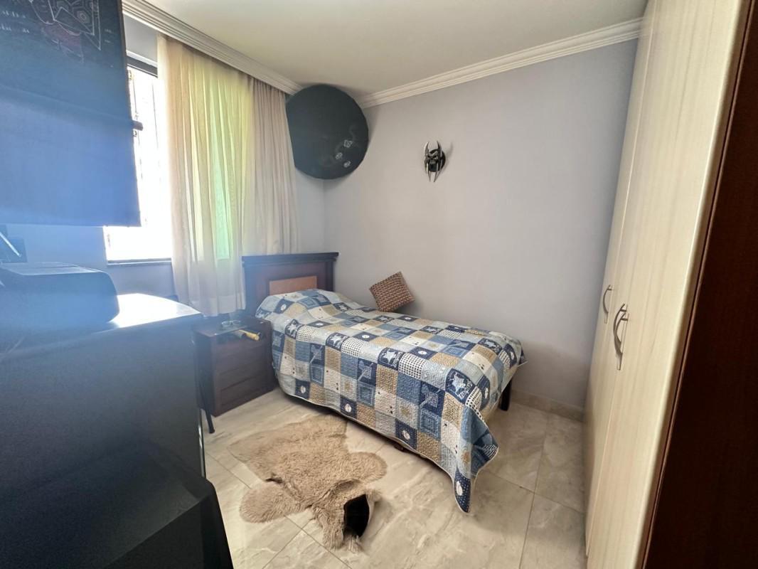 Casa, Fernão Dias, 3 Quartos, 2 Vagas, 1 Suíte