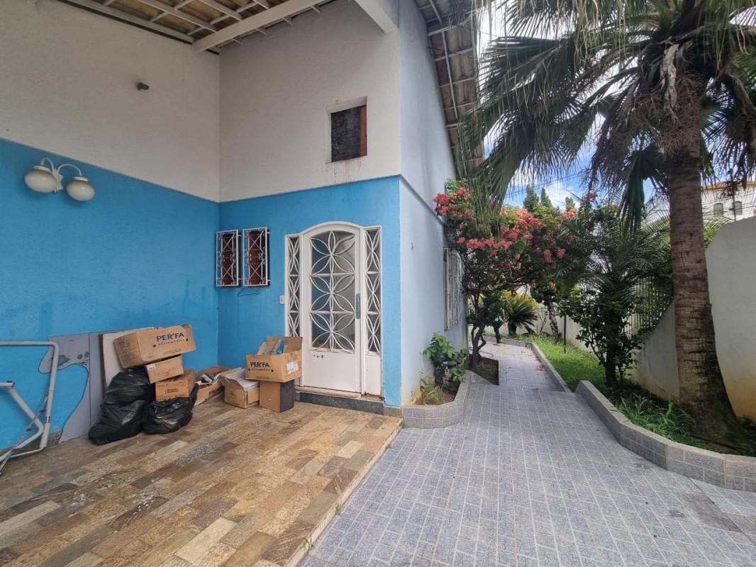Casa, Jardim Riacho das Pedras, 4 Quartos, 8 Vagas, 2 Suítes