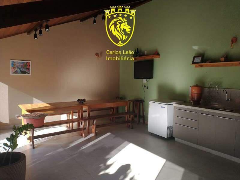 Casa, São José, 3 Quartos, 4 Vagas, 2 Suítes