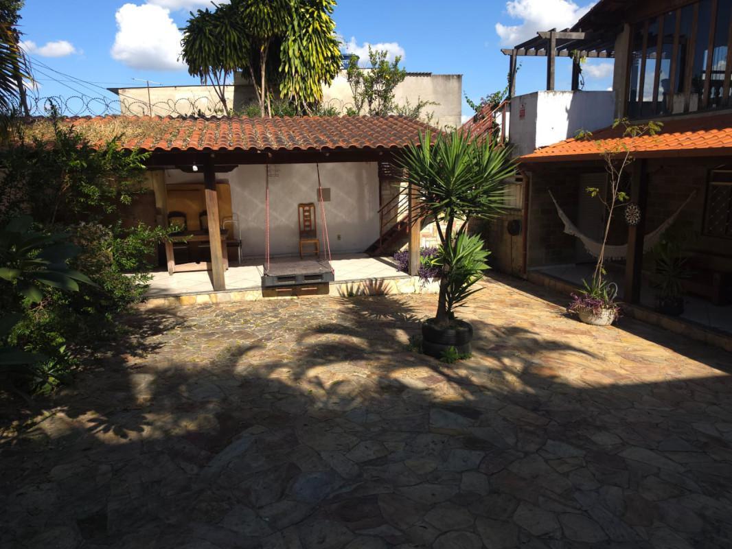 Casa, Coqueiros, 3 Quartos, 10 Vagas, 1 Suíte