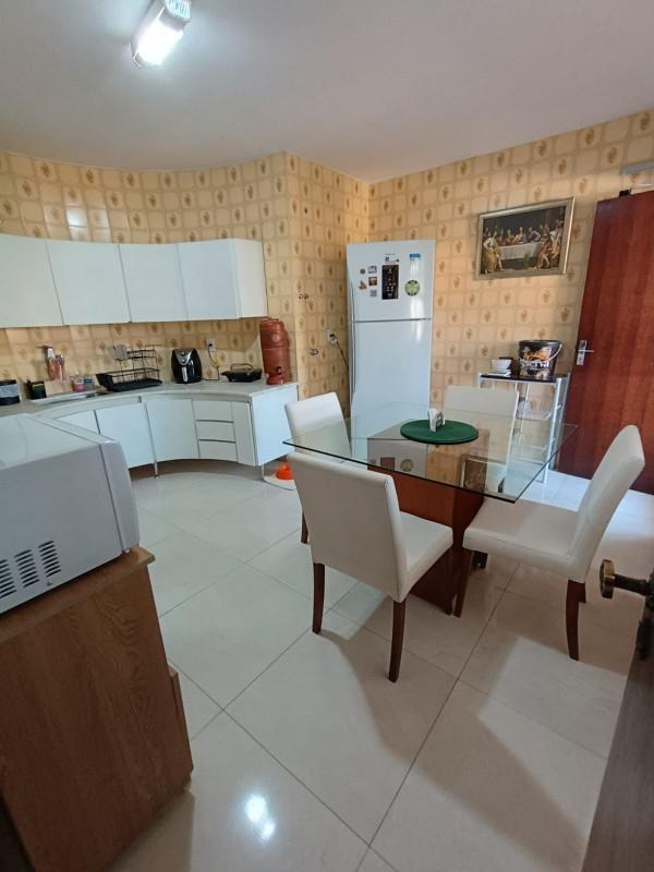 Casa, Itapoã, 4 Quartos, 10 Vagas, 2 Suítes