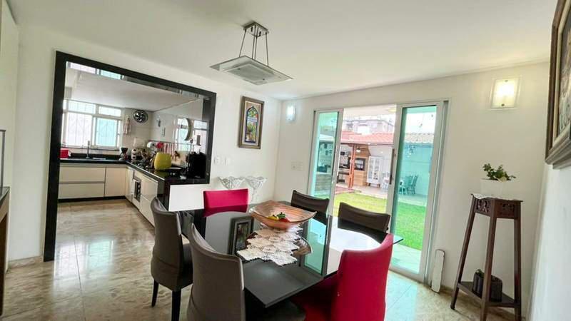 Casa, Planalto, 3 Quartos, 2 Vagas, 1 Suíte