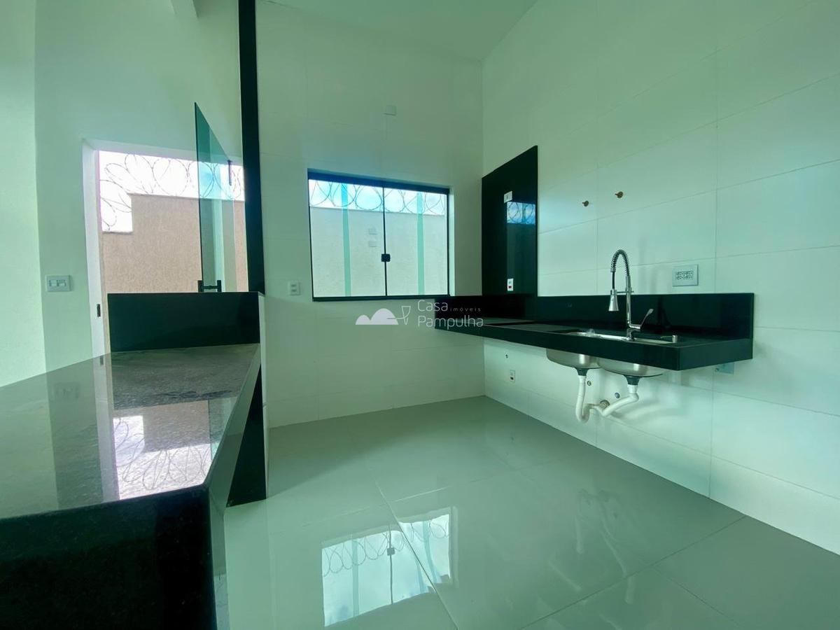 Casa, Novo Centro, 3 Quartos, 4 Vagas, 1 Suíte